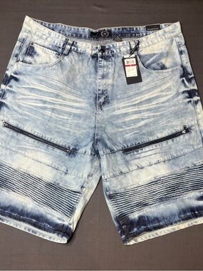 Maxi Milian Men's Light Indigo Blue Washed Denim Shorts with Zipper Detail